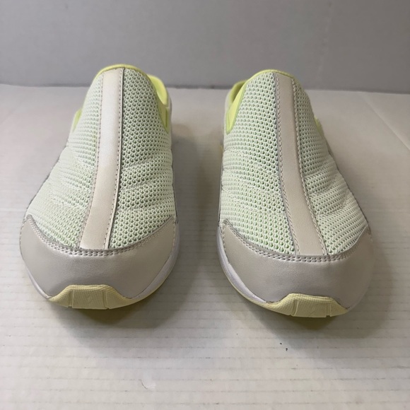 Easy Spirit Women's TravelTime Walking Mule Sneaker Slip-On - Picture 2 of 11